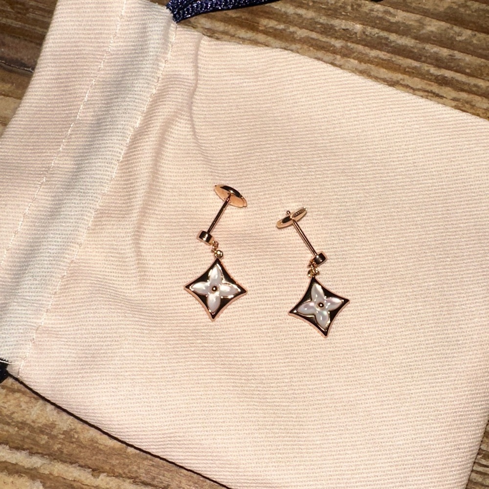 Elegant Gold and White Star Earrings
